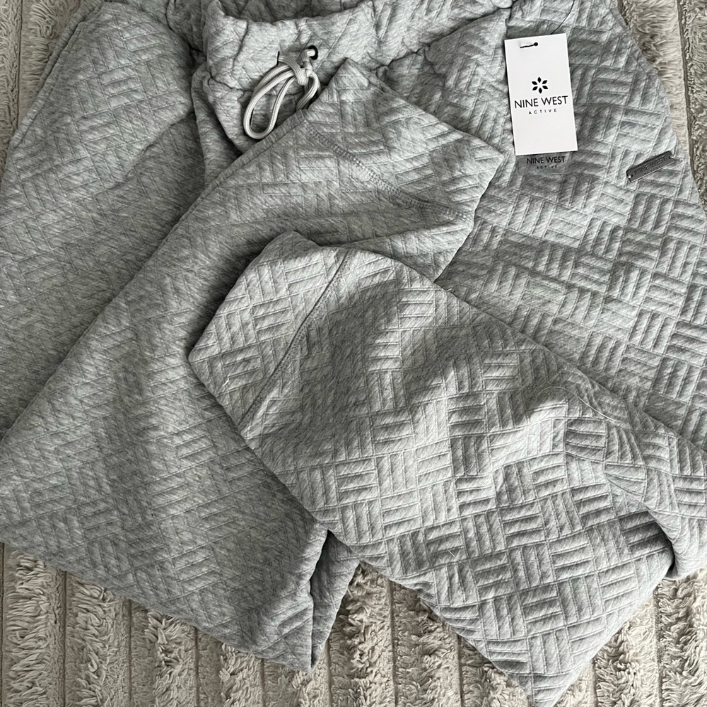 Nine West Light Gray Textured Pants